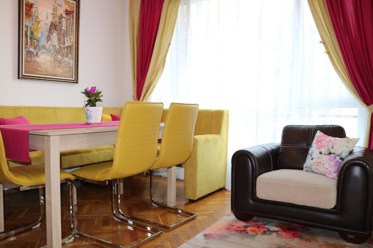 Sea Port Celebrity Apartment - Lets4Holiday Varna Dış mekan fotoğraf