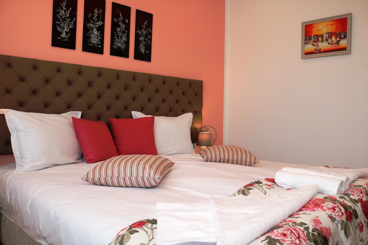 Sea Port Celebrity Apartment - Lets4Holiday Varna Dış mekan fotoğraf