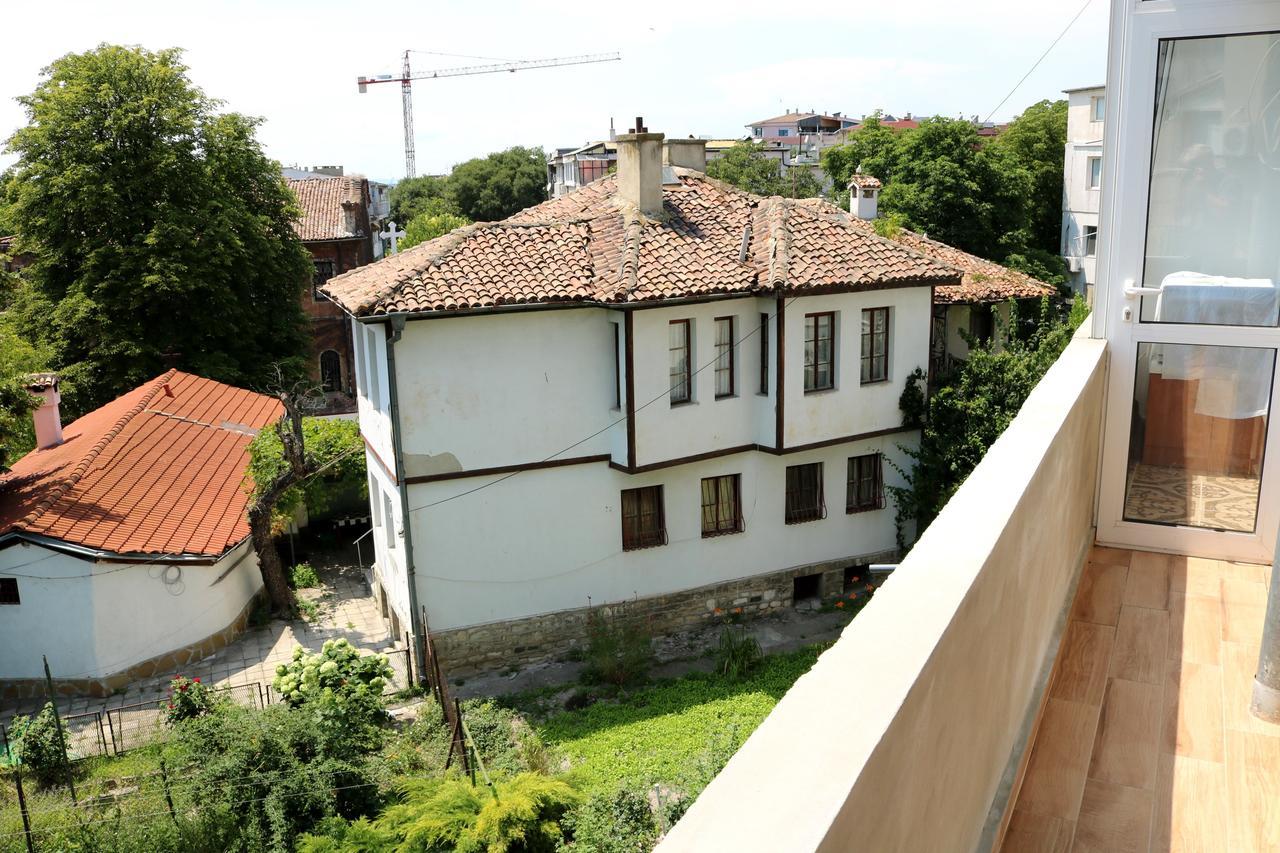 Sea Port Celebrity Apartment - Lets4Holiday Varna Dış mekan fotoğraf