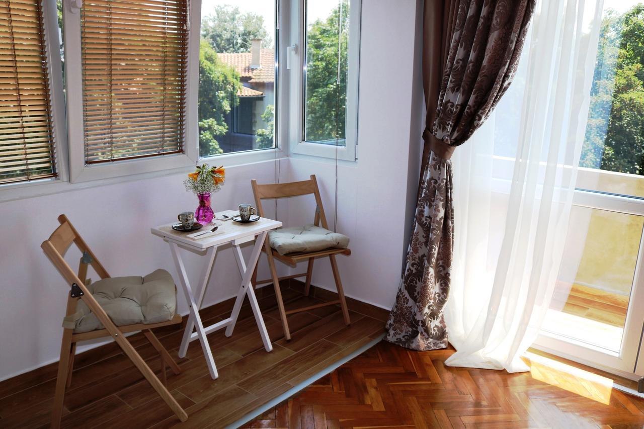 Sea Port Celebrity Apartment - Lets4Holiday Varna Dış mekan fotoğraf