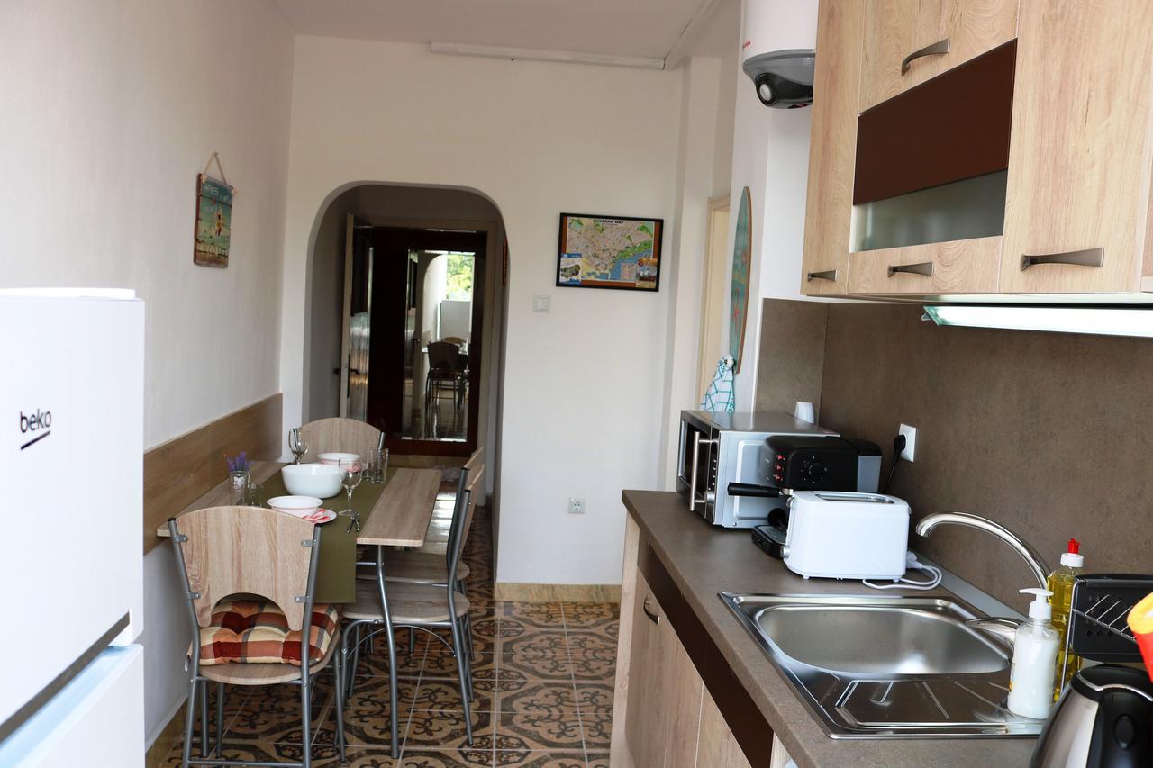 Sea Port Celebrity Apartment - Lets4Holiday Varna Dış mekan fotoğraf